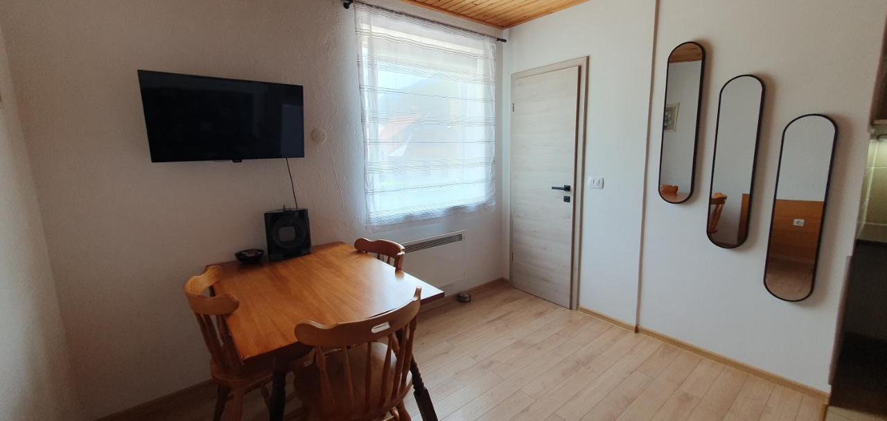 Apartments And Rooms Milena Kranjska Gora Extérieur photo